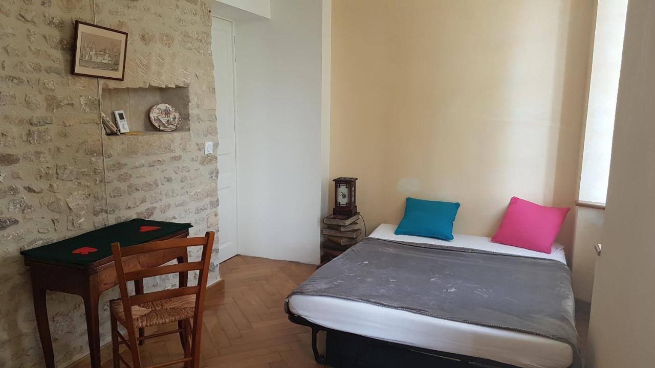 Bed and Breakfast Maison Bethanie Russy Екстер'єр фото